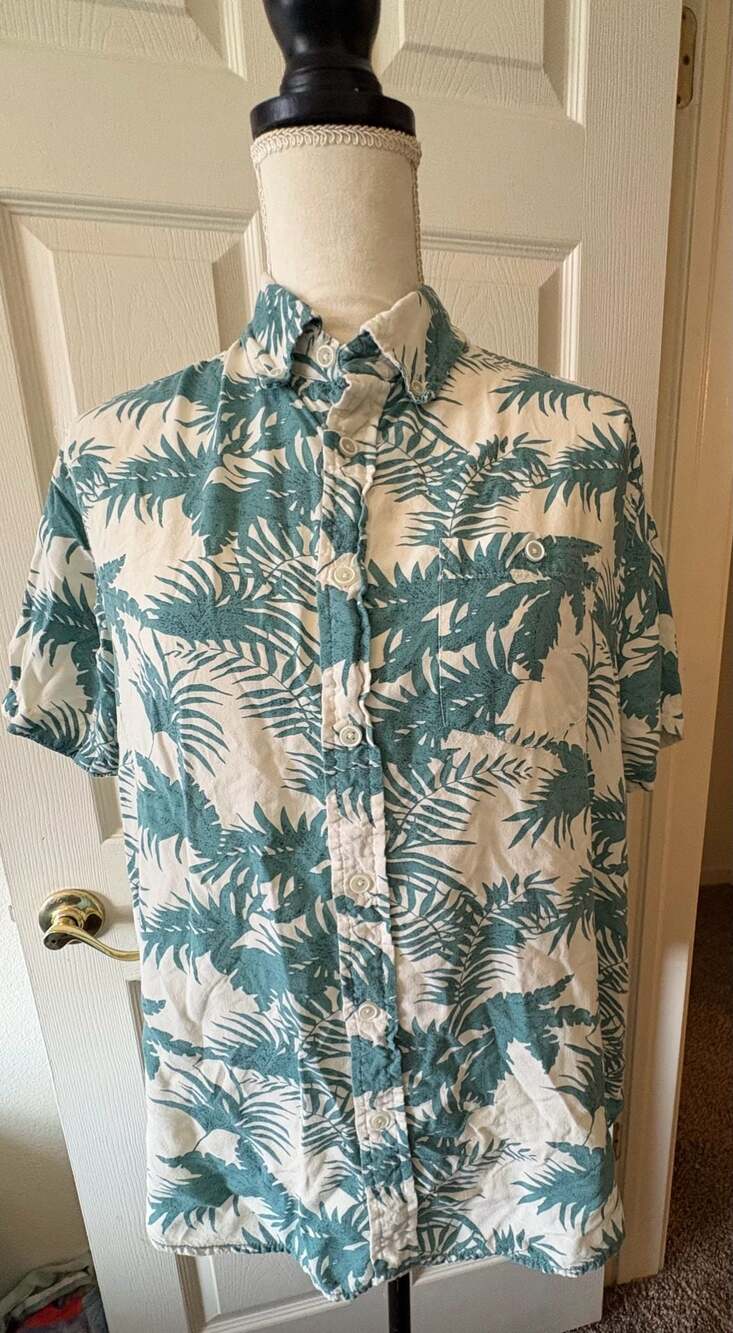 Report Collection Men's Tropical Leaf Print Modal Short Sleeve Button Down Shirt